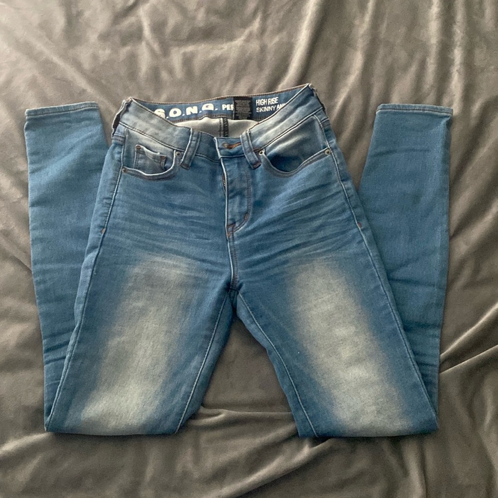 3/$10 Song light blue perfect high rise skinny ankle jean